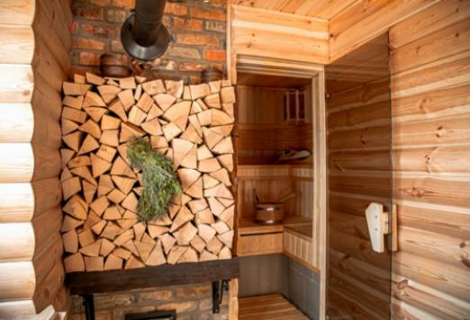 Come selezionare il tipo di legno perfetto per la tua esperienza in sauna