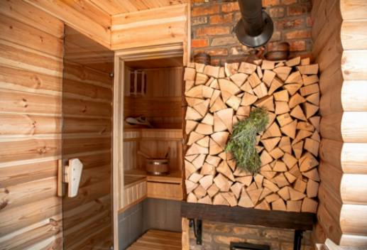 Come valutare la qualità del legno e la sostenibilità per la tua sauna